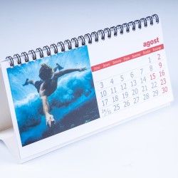 Calendari de sobretaula amb peanya